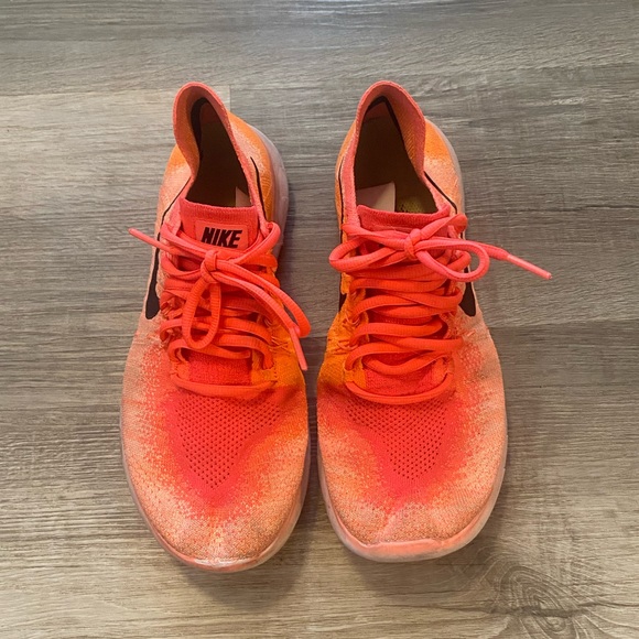 Nike Shoes Nike Free Flyknit Womens Running Shoe Size 85 Poshmark